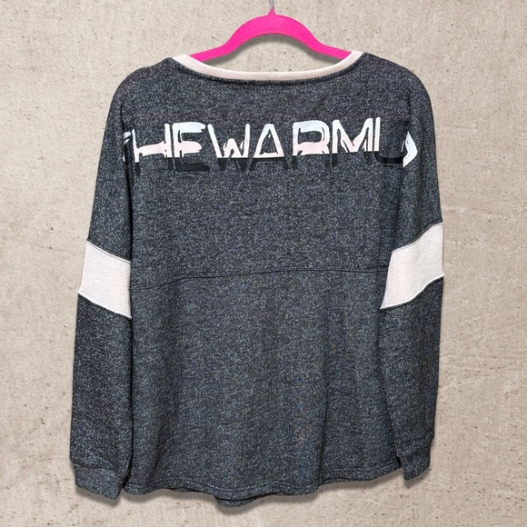 Jessica Simpson The Warm Up Shirt - Picture 2 of 4